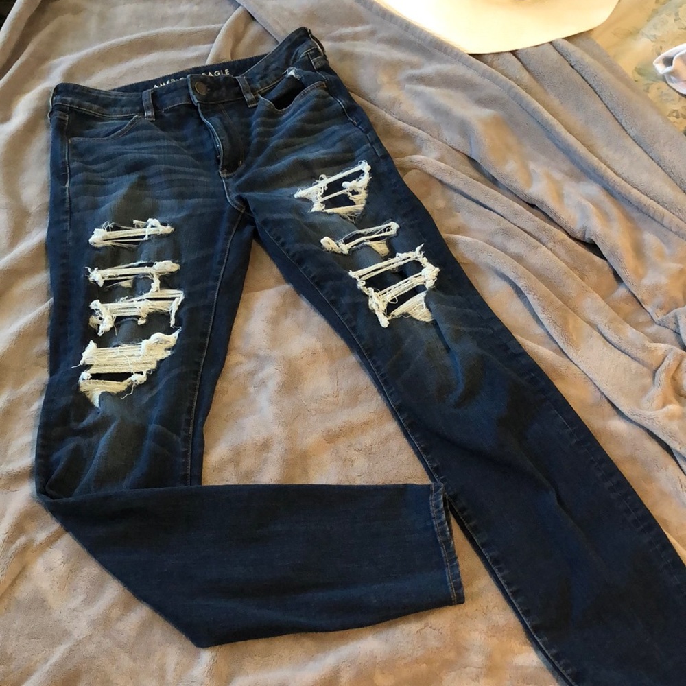 American Eagle x-long distressed Hi-rises jegging